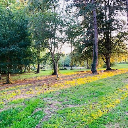 Gite Du Parc Du Moulin Du Pre Bavent Exteriér fotografie